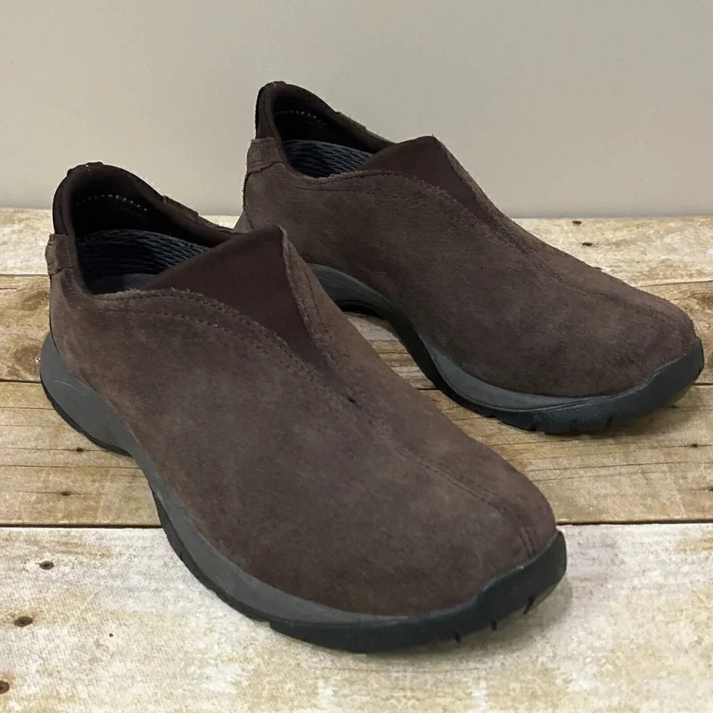 LL Bean Woman’s Size 8.5M Comfort Moc Slip On Shoes Brown